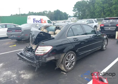 2013 Mercedes-Benz C 250 Luxury from USA, damaged, VIN WDDGF4HBXDR301604